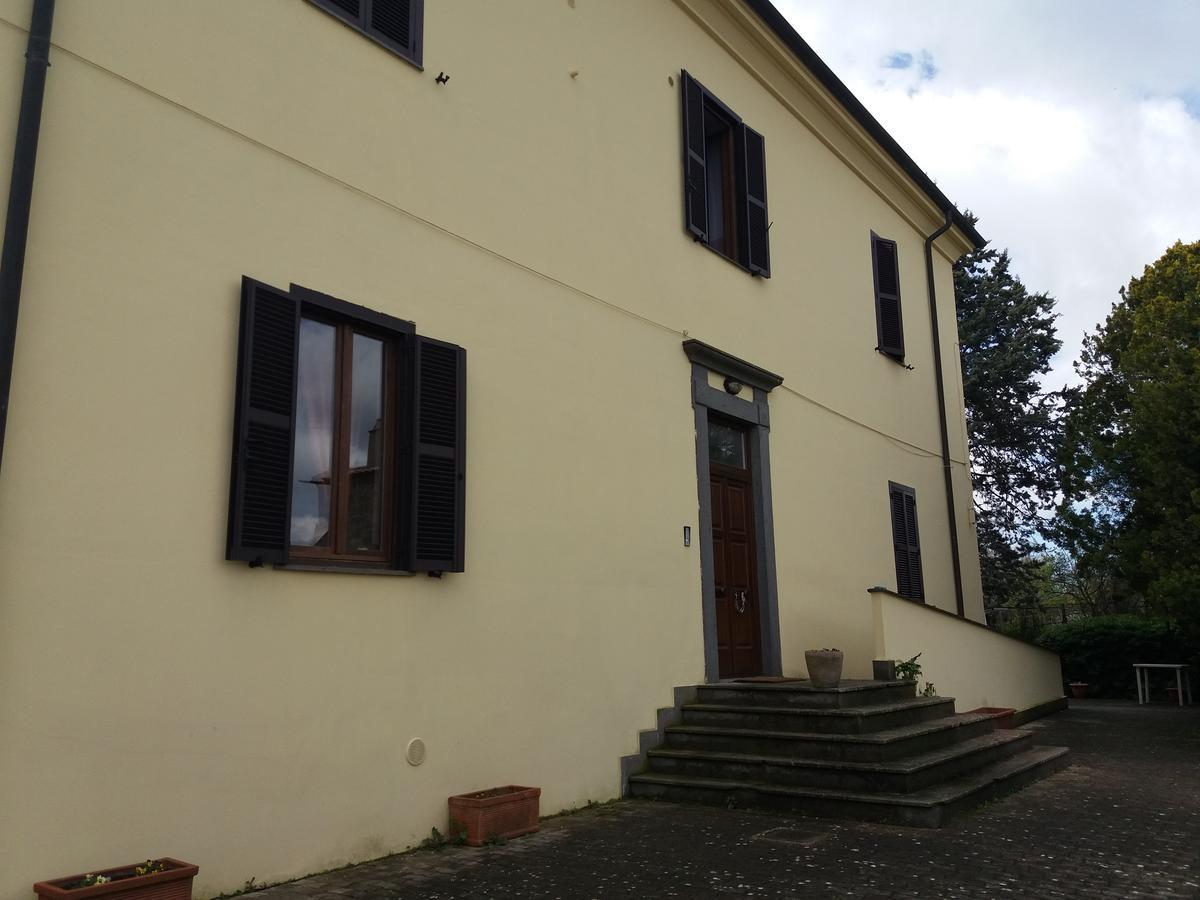 Ostello Ortensi Farnese Exterior photo